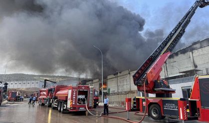 Gaziantep'te tekstil fabrikasında yangın