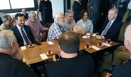 Başkan Erdoğan Beyoğlu'nda vatandaşlarla bir araya geldi