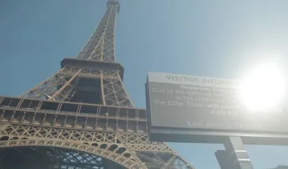 Eyfel Kulesi'ne sıcak engeli