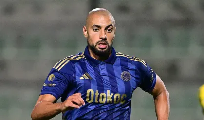 Fenerbahçe Amrabat ile yollarını ayırdı