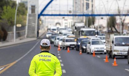 İstanbul'da bir ilçe trafiğe kapatıldı