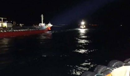 Çanakkale Boğazı'nda arızalanan gemi güvenli bölgeye demirletildi
