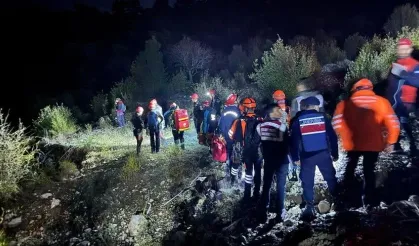 Mahsur kalan İHH gönüllülerinden birinin naaşı bulundu