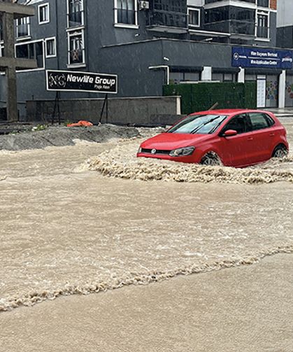 Edirne'de sağanak etkili oldu