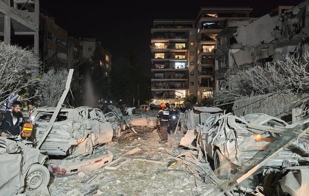 İran'ın füzelerinden sonra Tel Aviv sokakları...