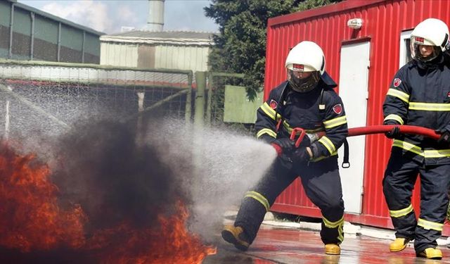Tarsus'da evde çıkan yangın hasara neden oldu