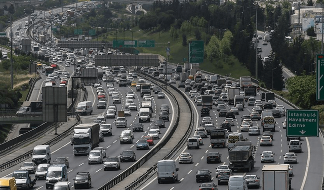 Trafikte yeni cezalar! Ehliyetlerine el konulacak