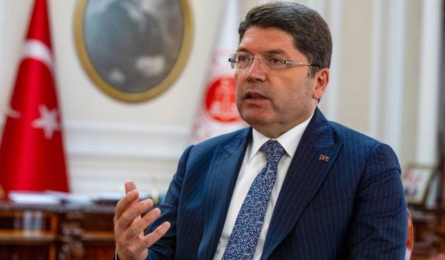 Bakan Tunç, Meclis'te gazetecilerin sorularını yanıtladı