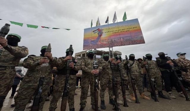 Hamas: Refah'ta 50 binden fazla sivil İsrail bombardımanı altında mahsur kaldı