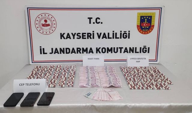 Kayseri'de uyuşturucu operasyonunda 3 şüpheli yakalandı