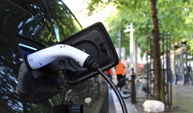 Türkiye'de elektrikli araç şarj istasyonu sayısı 11 bini aştı