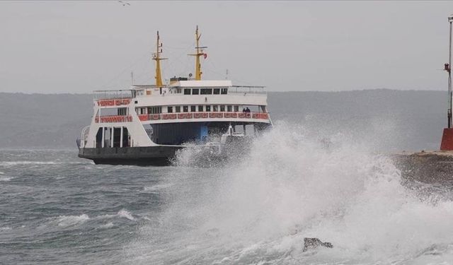 Güney Marmara'da feribot seferleri iptal edildi
