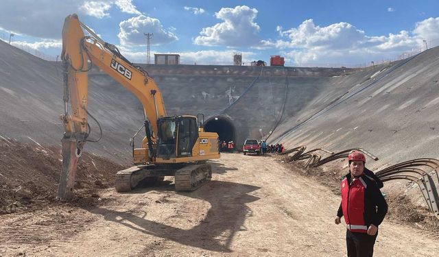 Kayseri'de tünel inşaatında kaya düşmesi sonucu 1 işçi öldü 1 işçi yaralandı