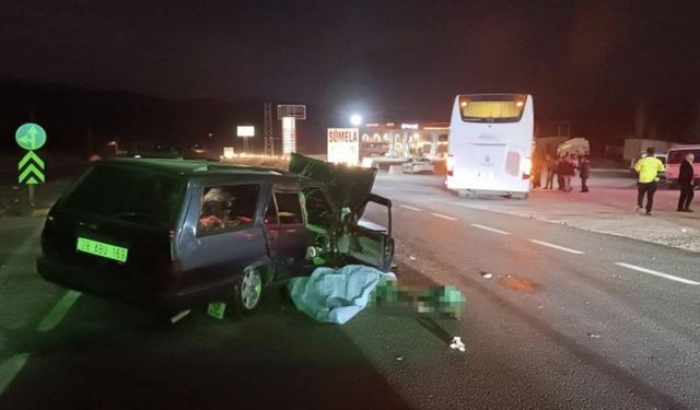 Otobüsle otomobil çarpıştı: 1 ölü, 1 yaralı