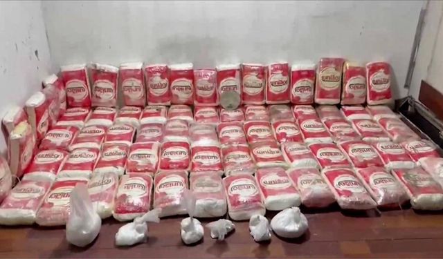 Edirne'de bir tırda 18 kilogram kokain ele geçirdi