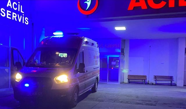 Başıboş köpekten kaçan çocuğa motosiklet çarptı!