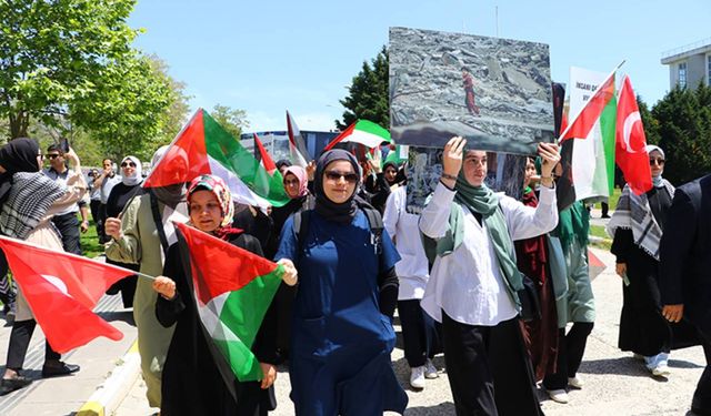 Tekirdağ'da üniversite öğrencileri Filistin'e destek için yürüdü