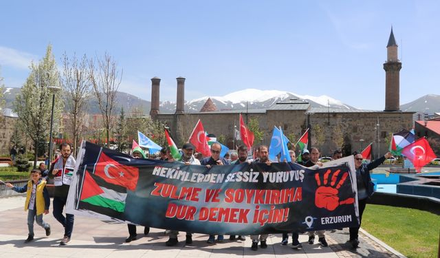 Erzurum'da sağlıkçılar Gazze için yürüdü