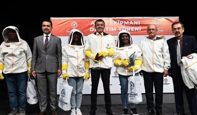 Denizli Büyükşehir’den arıcılığa altın dokunuş