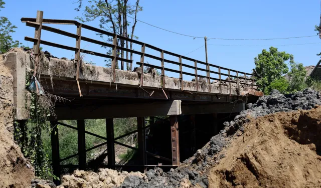 Sakarya’da Akyazı-Hendek Köprüsü yenileniyor