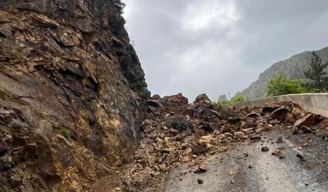 Kars'ta sel ve heyelan!