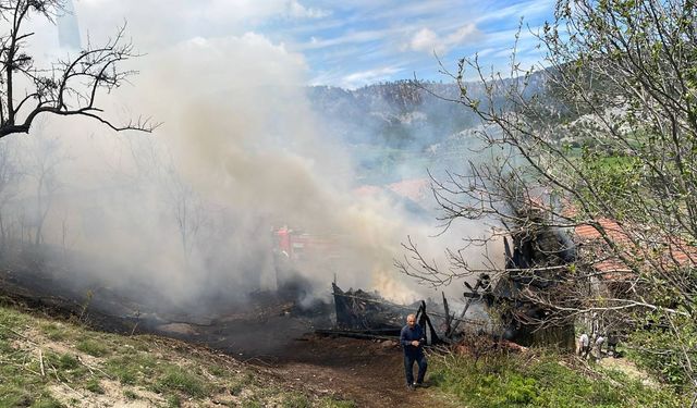 Bolu'da konakta yangın çıktı