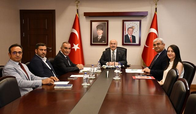 Adana'da yeni evleneceklere ve ailelere, mobilya ve beyaz eşyada indirim sağlanacak