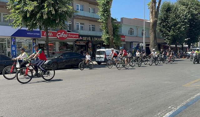 Çölyak ve PKU hastalıklarına dikkati çekmek için pedal çeviriyorlar
