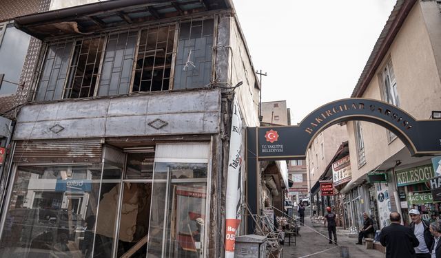 Erzurum'da boşaltılan dükkanda kısmi çökme meydana geldi