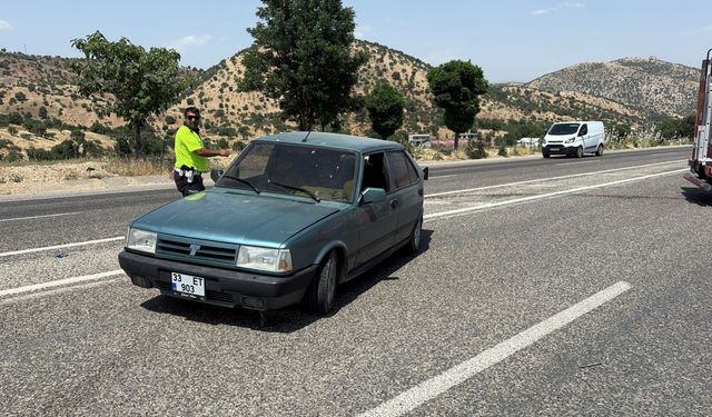 Gölbaşı'nda çarpışan iki otomobilin sürücüsü yaralandı