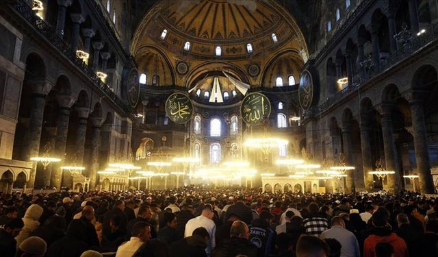 Diyanet’ten çağrı! 90 bin camide eş zamanlı dua edilecek