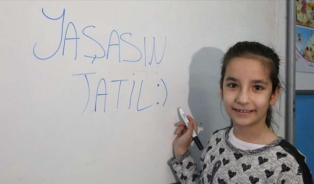 Milyonlarca öğrenci ara tatil için geri sayımda