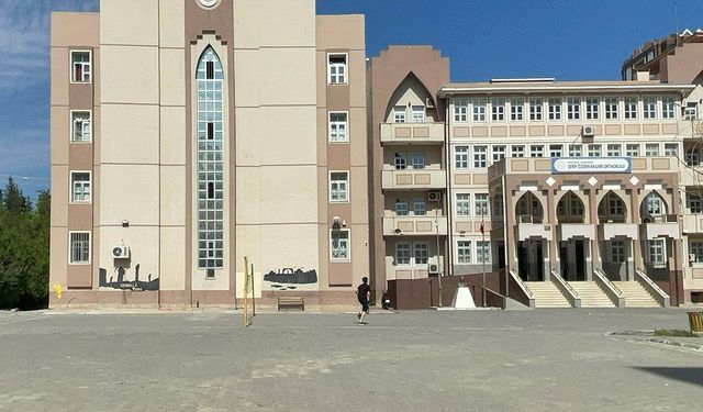 Kimliğini bulduğu öğrencinin son anda sınava girmesini sağladı