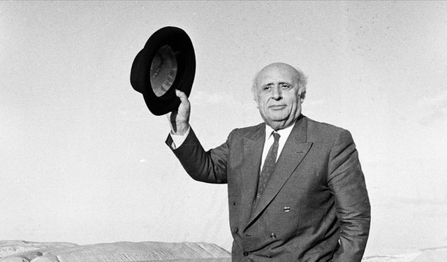 Dokuzuncu Cumhurbaşkanı Süleyman Demirel mezarı başında anıldı