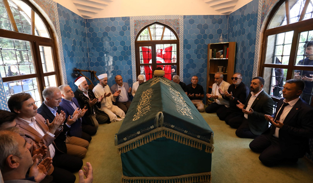 İnegöl Fatihi Turgut Alp dualarla anıldı