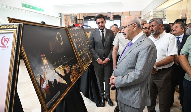 Adana'da "15 Temmuz Fotoğraf Sergisi" açıldı