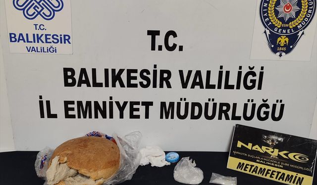 Balıkesir'de ekmeğin içine gizlenmiş uyuşturucu ele geçirildi