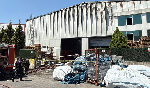 Kocaeli'de fabrikada çıkan yangın kontrol altına alındı