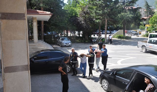 Konya'da düzenlenen uyuşturucu operasyonunda yakalanan kişi tutuklandı