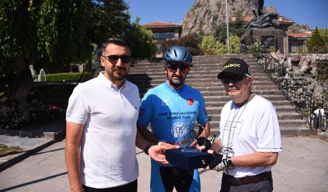 Şehit Ömer Halisdemir Bisiklet Turu'na katılanlar Afyonkarahisar'a ulaştı