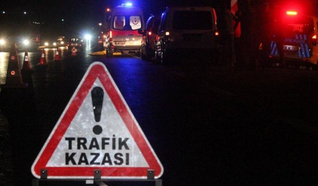 Balıkesir'de 3 araç birbirine girdi: 1 ölü, 7 yaralı