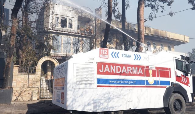 Çanakkale'deki orman yangınına müdahaleler sürüyor