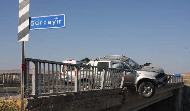 Sivas'ta iki ayrı trafik kazasında 9 kişi yaralandı