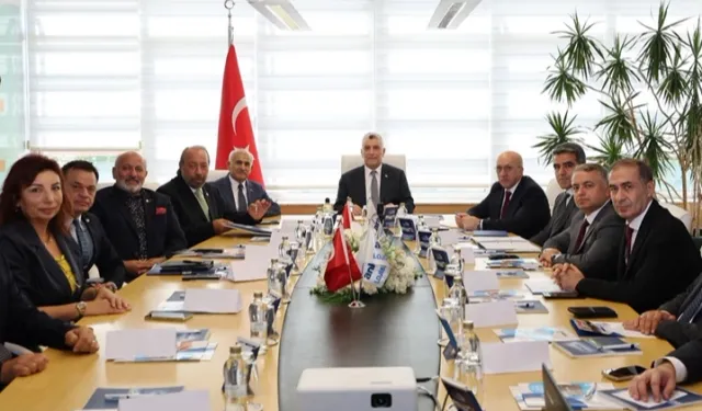 Bakan Bolat’tan Ankara Lojistik Üssü’nde stratejik buluşma