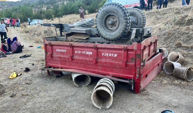 Balıkesir'de tarım işçilerini taşıyan traktör devrildi: 1 ölü
