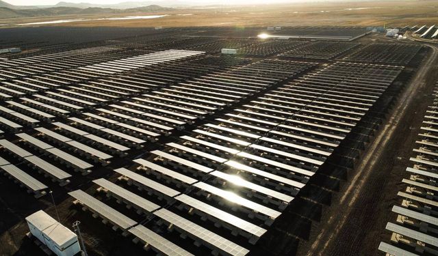 Karapınar GES 1 milyar dolarlık doğal gaz kullanımının önüne geçti