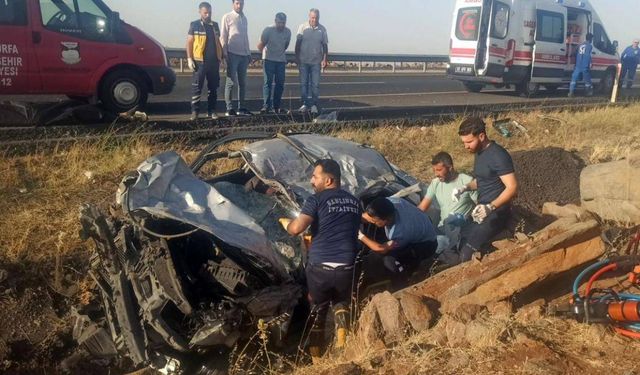 Şanlıurfa'da otomobil devrildi: 2 ölü, 3 yaralı