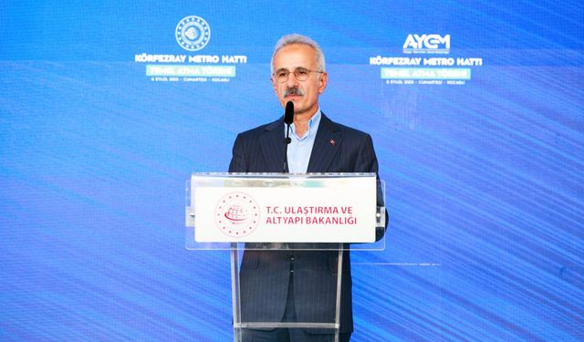 Bakan Abdulkadir Uraloğlu, 5G ihalesinin yapıldığı salona canlı bağlantıyla hitap etti