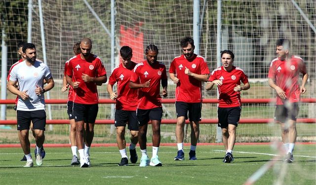 Antalyaspor, Fenerbahçe maçının hazırlıklarına başladı
