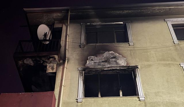 Bursa'da bir binada yangın: 3 kişi öldü